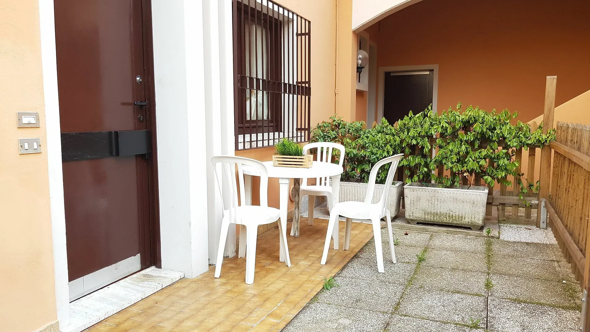 Bright Apartments Sirmione -Sorgente Pool 1